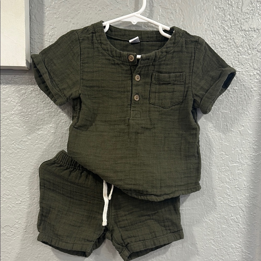 Green Old Navy shorts and top set